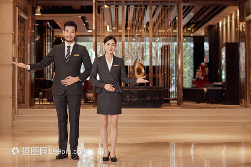 豪华酒店的专业服务人员形象与酒店管理
